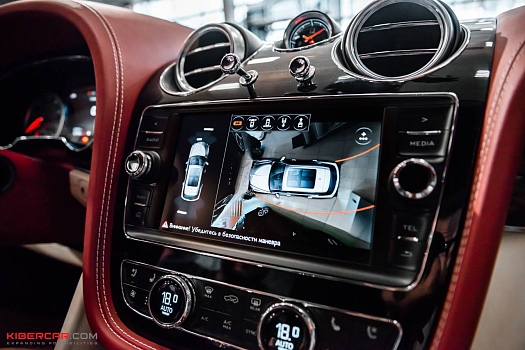 Bentley Bentayga: установка камер переднего и кругового обзора