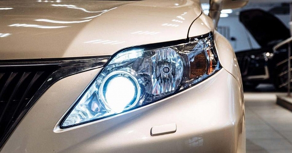Установка би‑LED линз в Lexus RX