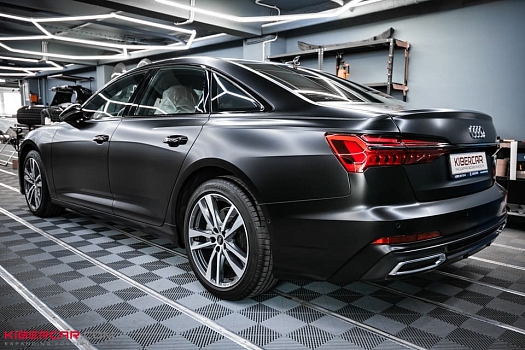 Оклейка Audi A6 полиуретановой пленкой с сатиновым эффектом