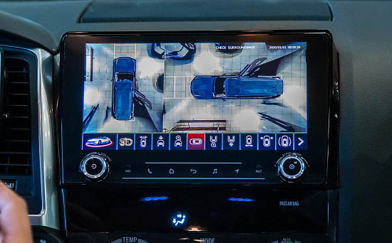 Toyota Sequoia: установка кругового обзора