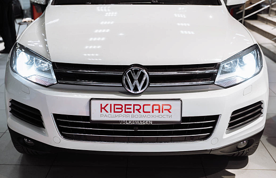 Volkswagen Touareg: установка Би LED-линз последнего поколения