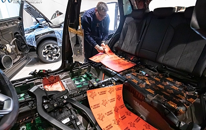 Процесс шумоизоляции салона Gac