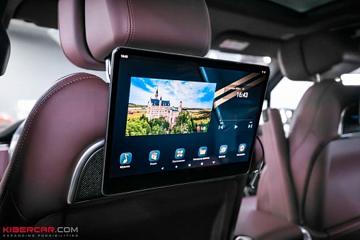 Как развлечь пассажиров в Range Rover: пассажирские мониторы на базе Android