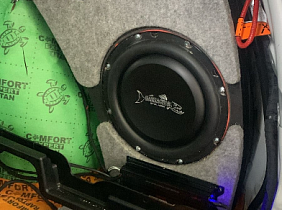 Владелец Geely Monjaro об установке скрытого стелс сабвуфера