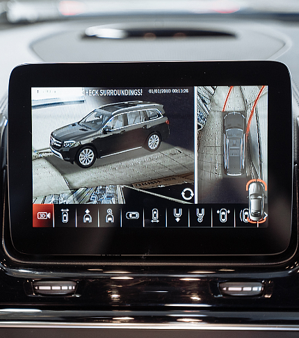 Установка системы кругового обзора 360° на Mercedes-Benz